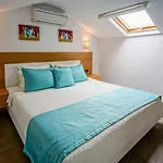 Hotel Mozaik 2*