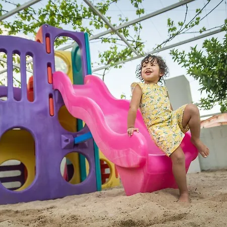 Ξενοδοχείο Mozaik 2*